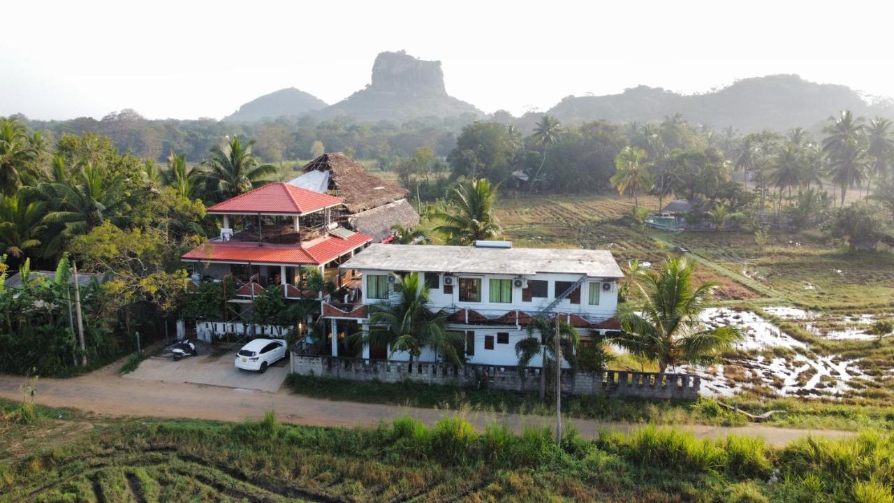 Nelu Resort Sigiriya Bagian luar foto